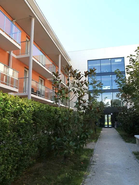 Best Western Park Hotel Geneve-Thoiry Thoiry  Lejlighedshotel